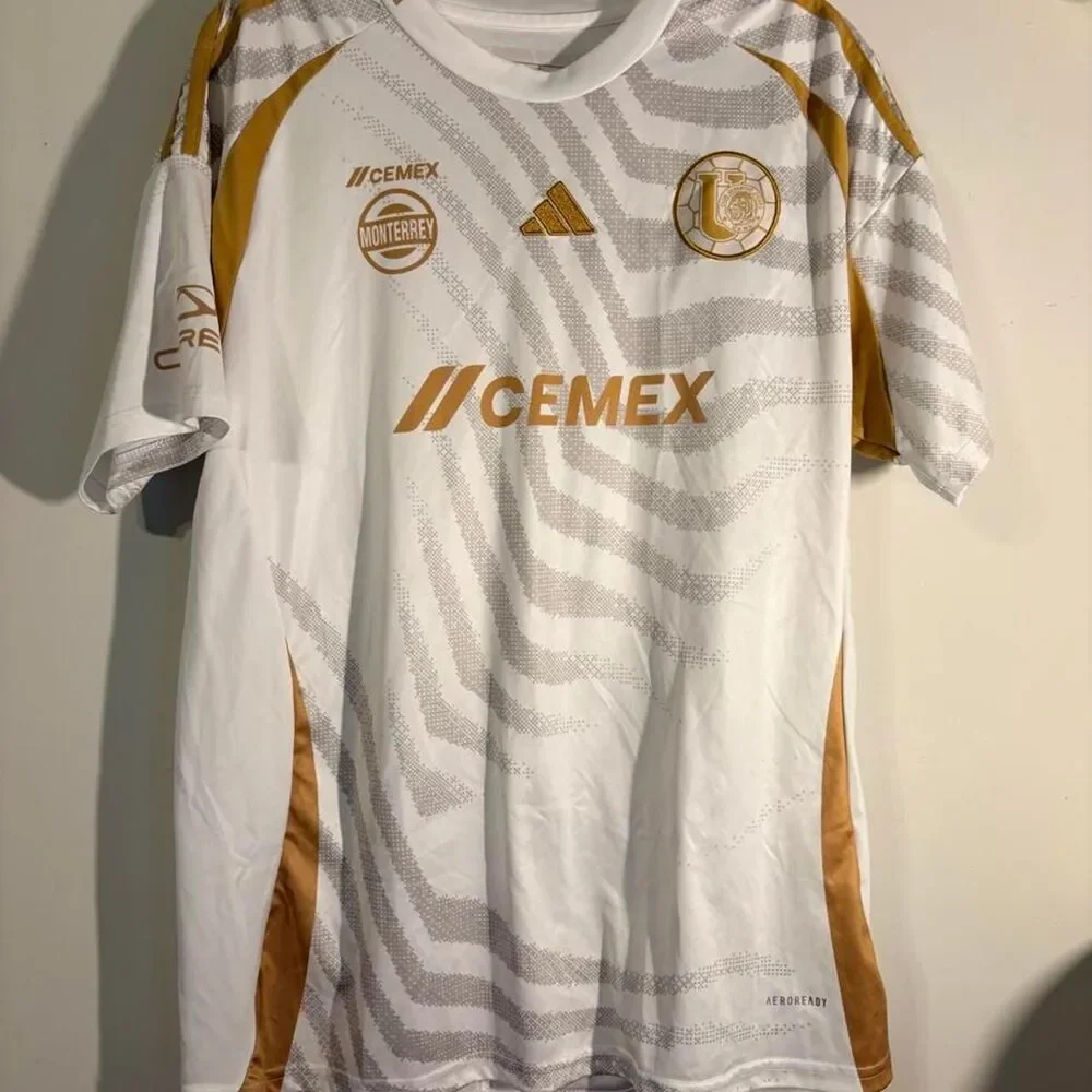 Adidas Men's White T-shirt